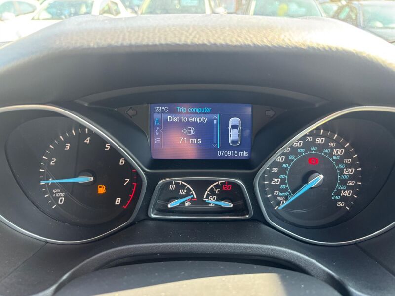 FORD FOCUS