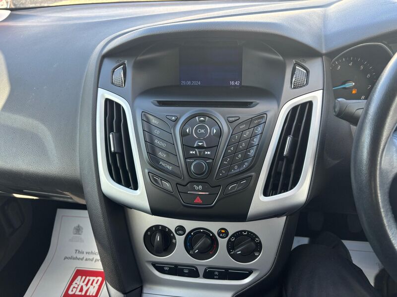 FORD FOCUS