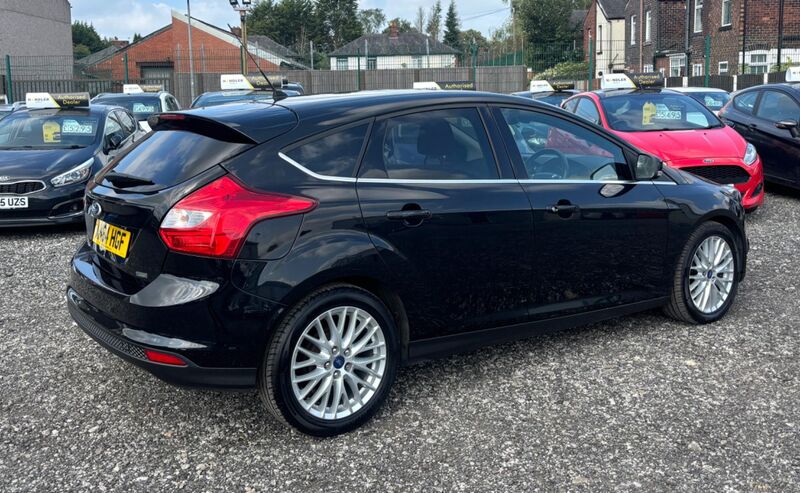 FORD FOCUS