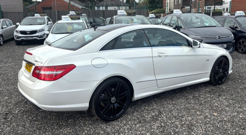 MERCEDES-BENZ E CLASS