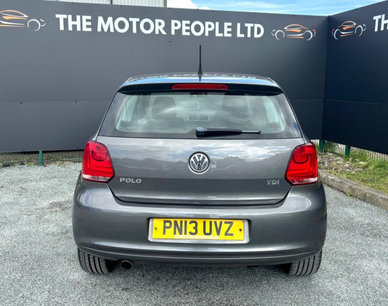 VOLKSWAGEN POLO