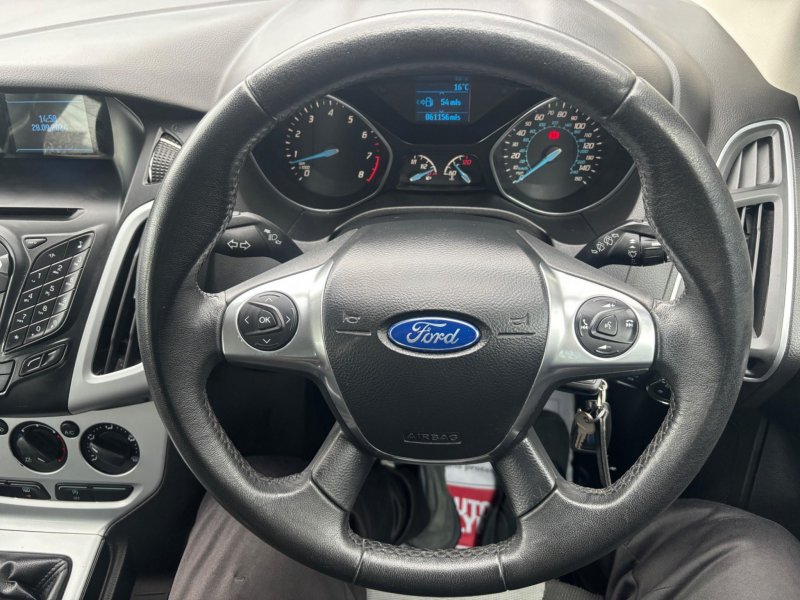 FORD FOCUS