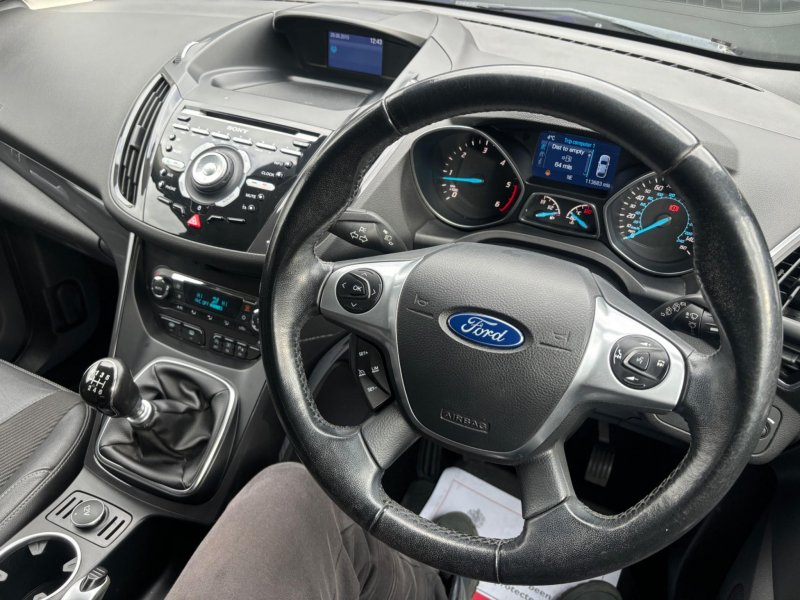 FORD KUGA