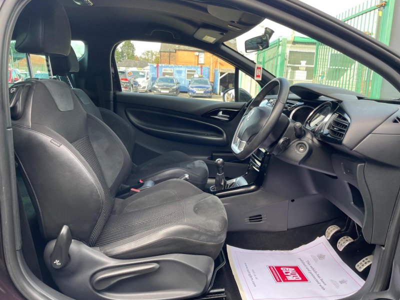 DS AUTOMOBILES DS 3