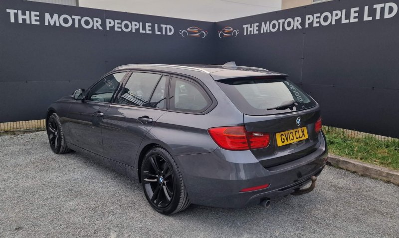 BMW 3 SERIES
