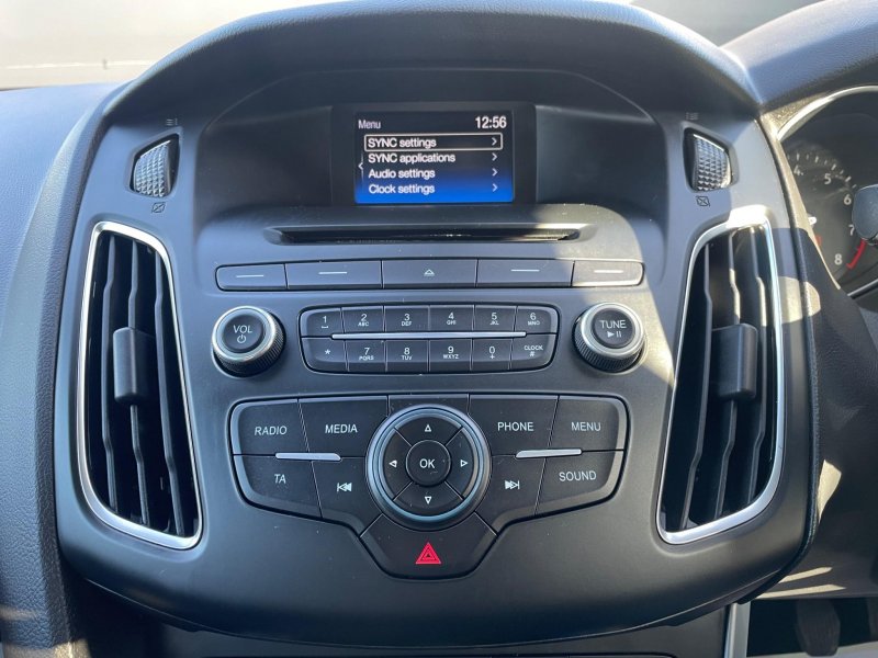 FORD FOCUS