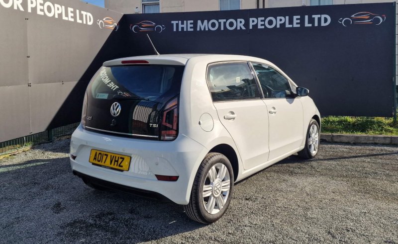 VOLKSWAGEN UP