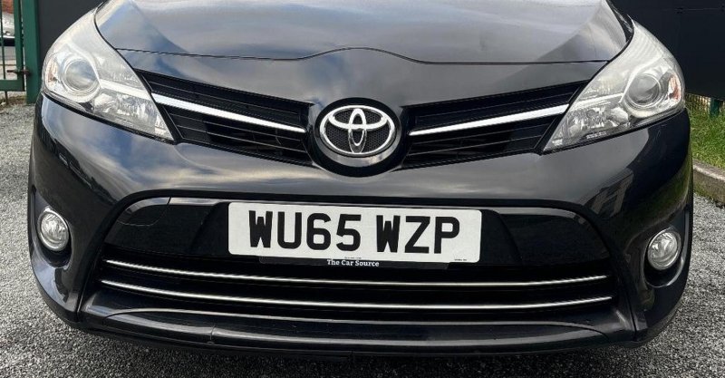 TOYOTA VERSO