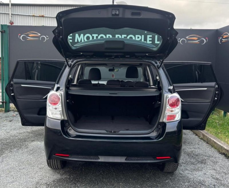 TOYOTA VERSO
