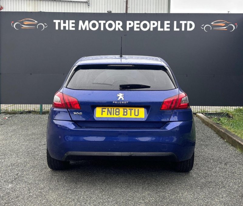 PEUGEOT 308