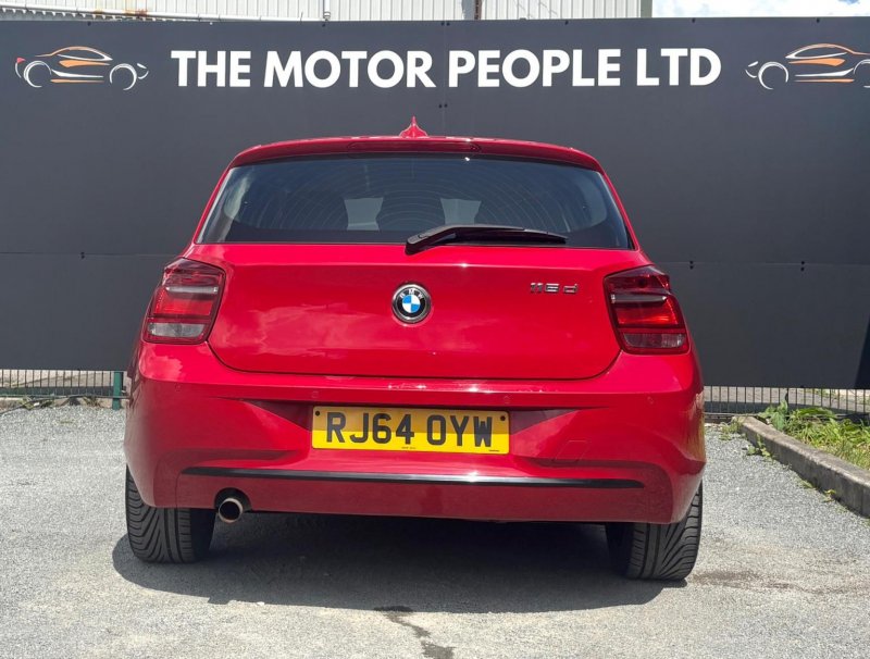 BMW 1 SERIES