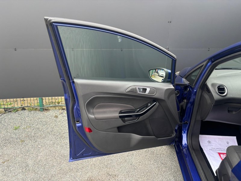 FORD FIESTA