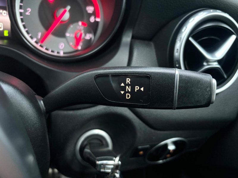 MERCEDES-BENZ GLA CLASS