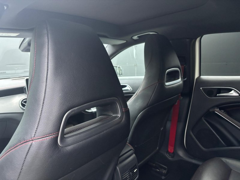 MERCEDES-BENZ GLA CLASS