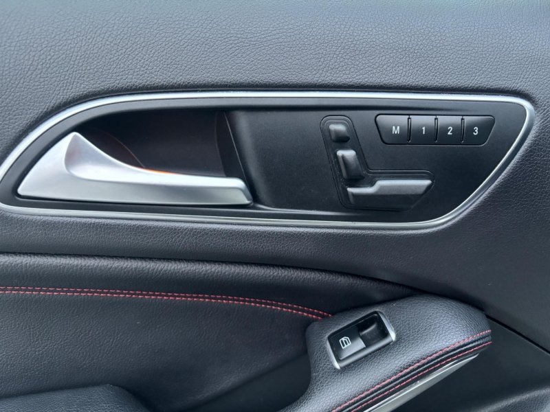 MERCEDES-BENZ GLA CLASS