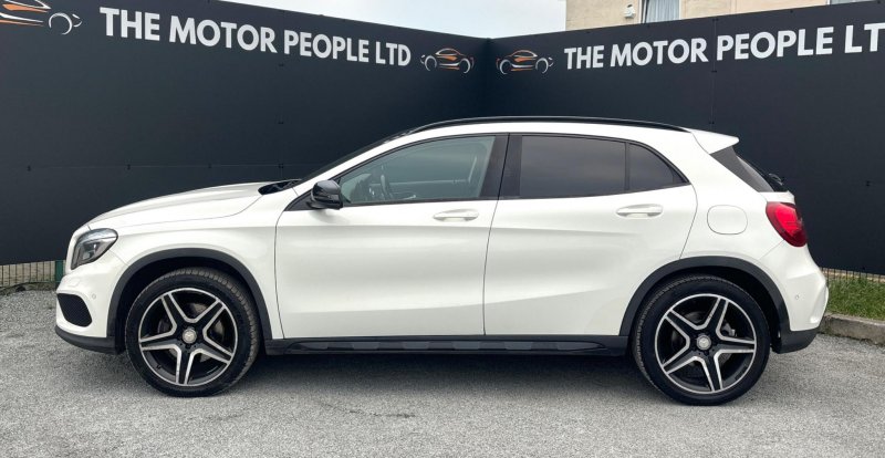 MERCEDES-BENZ GLA CLASS