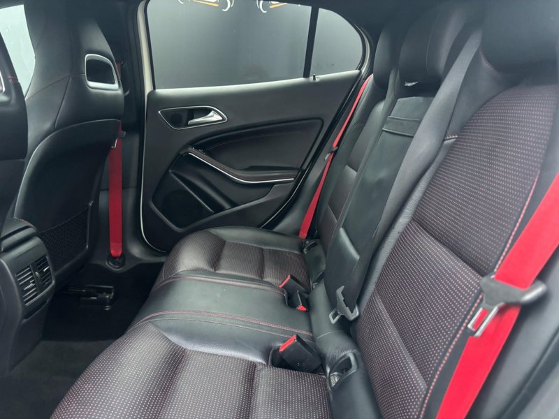MERCEDES-BENZ GLA CLASS