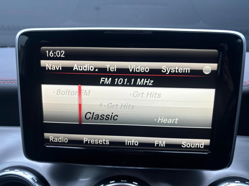 MERCEDES-BENZ GLA CLASS