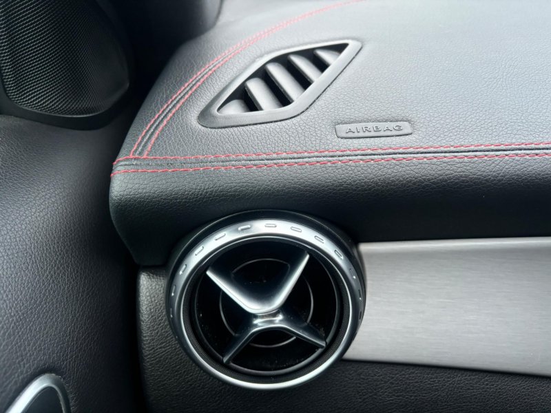 MERCEDES-BENZ GLA CLASS