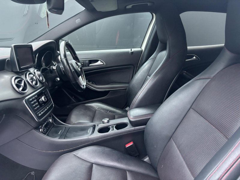 MERCEDES-BENZ GLA CLASS