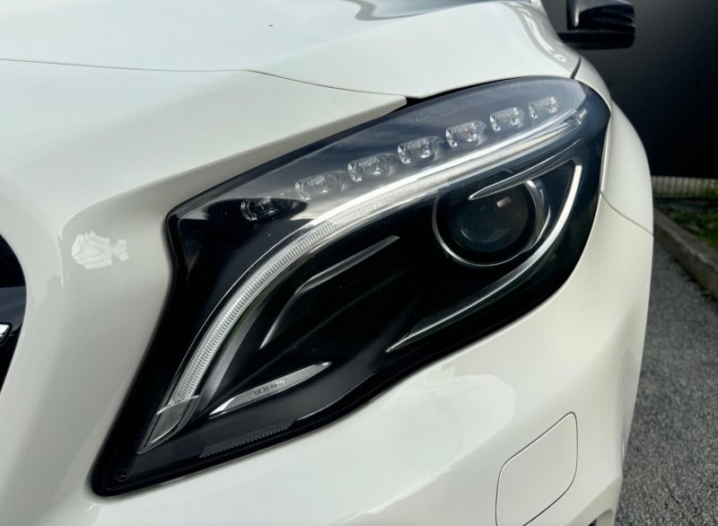 MERCEDES-BENZ GLA CLASS
