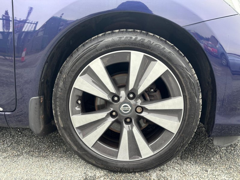 NISSAN PULSAR