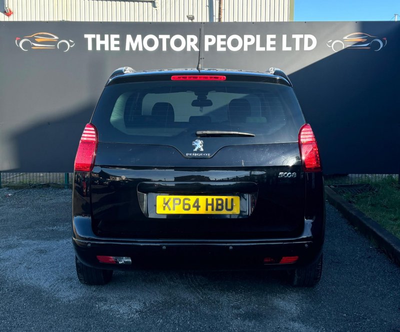 PEUGEOT 5008