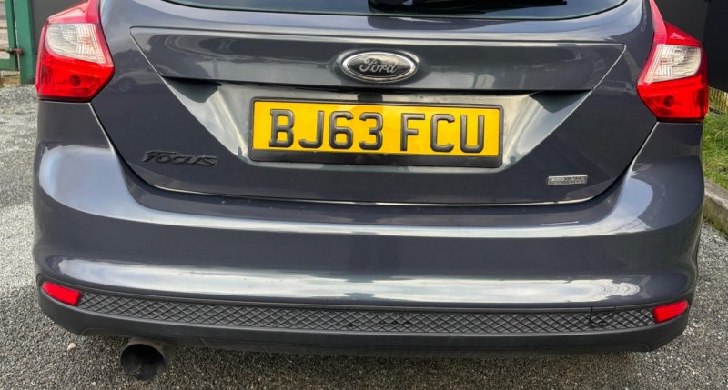 FORD FOCUS