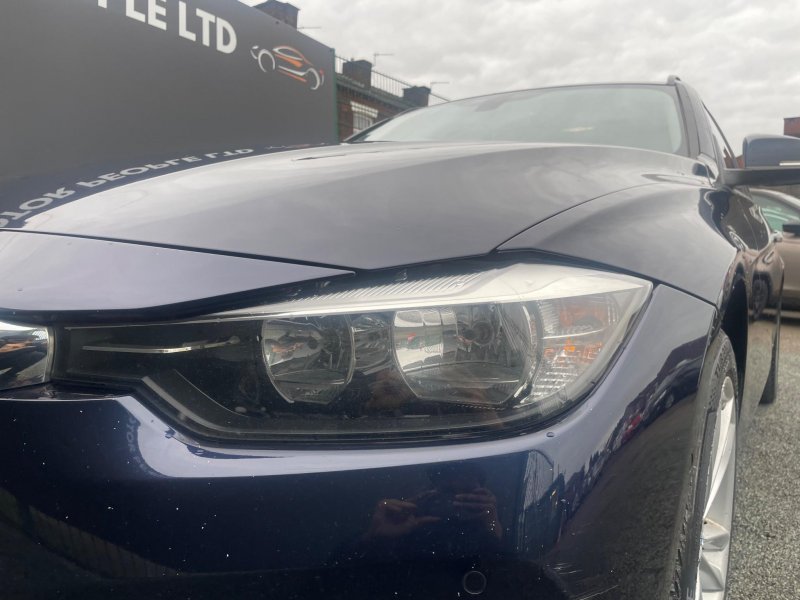 BMW 3 SERIES