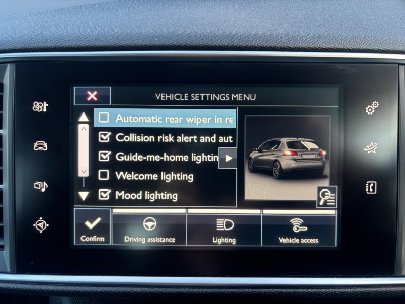 PEUGEOT 308