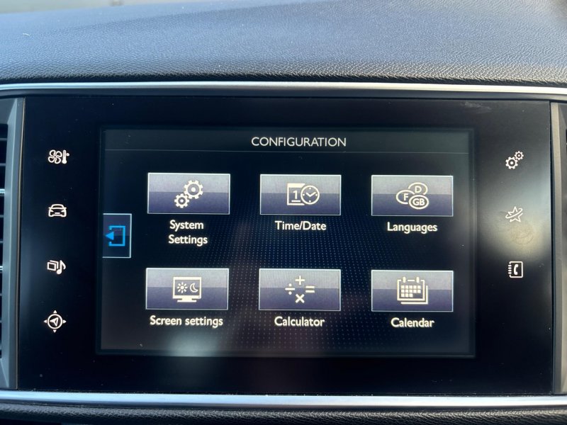 PEUGEOT 308