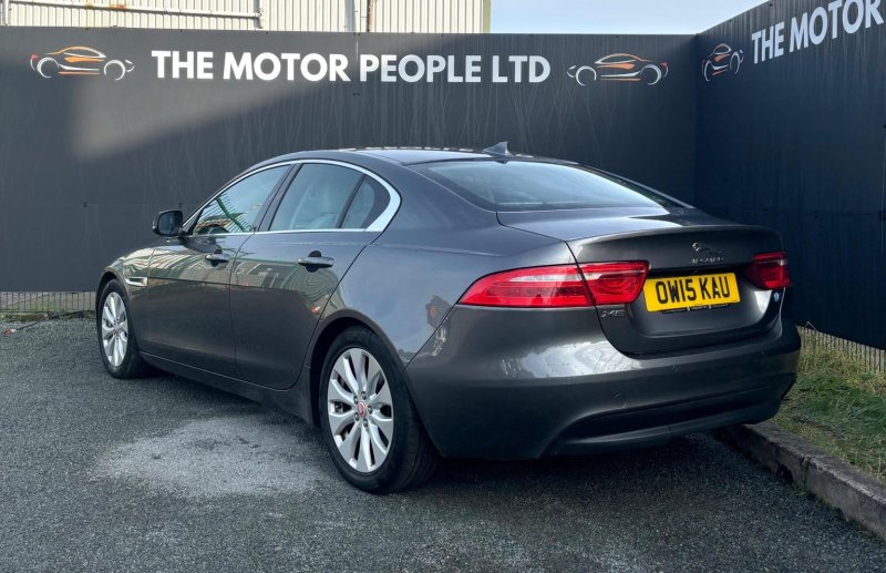 JAGUAR XE