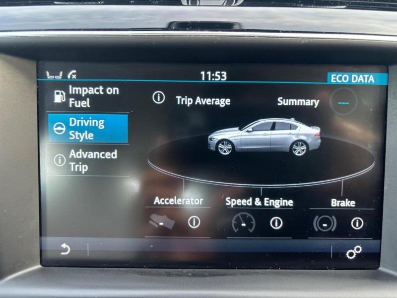JAGUAR XE