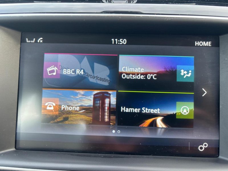 JAGUAR XE