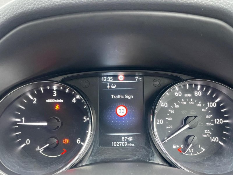 NISSAN QASHQAI