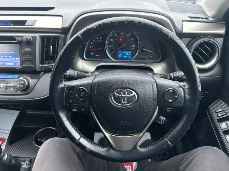 TOYOTA RAV4