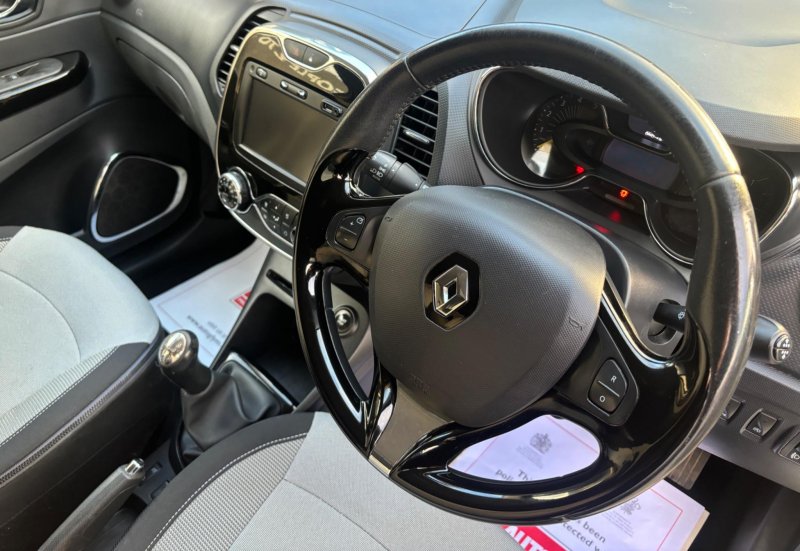 RENAULT CAPTUR