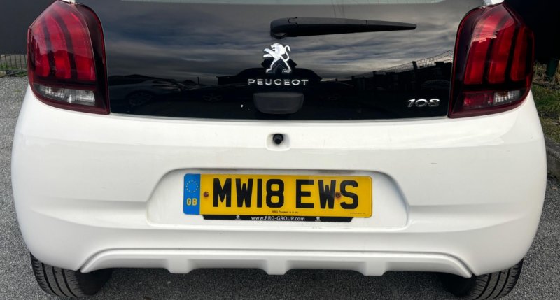 PEUGEOT 108