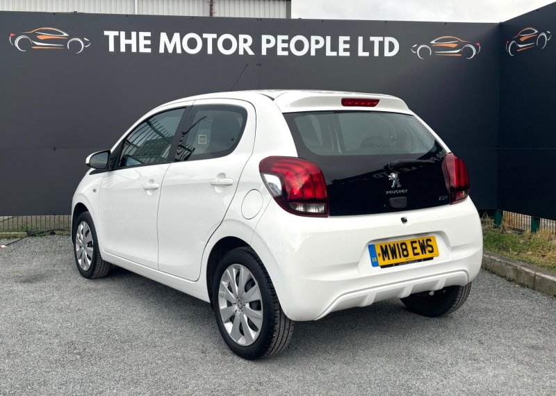 PEUGEOT 108