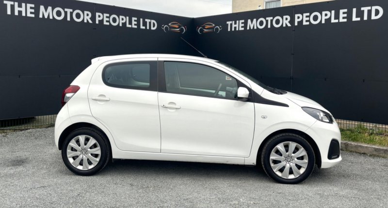 PEUGEOT 108