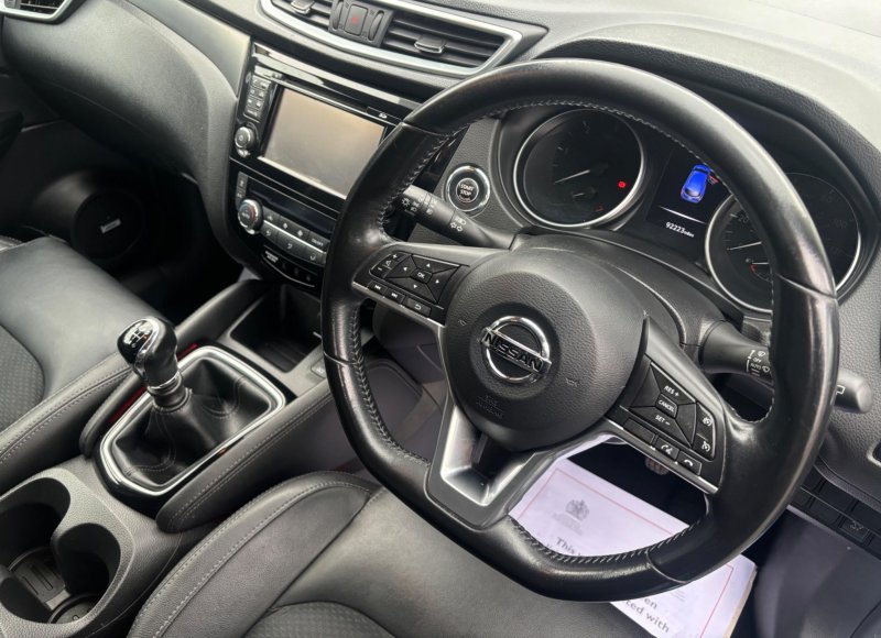 NISSAN QASHQAI