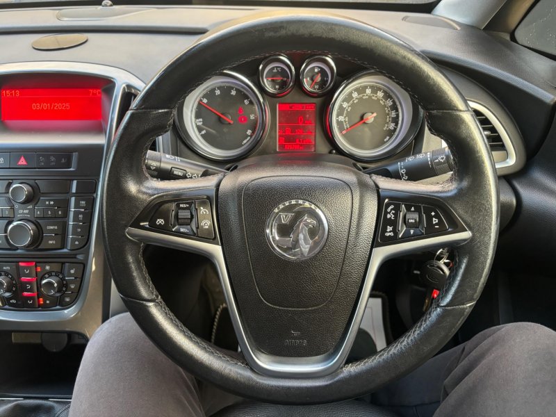 VAUXHALL ASTRA