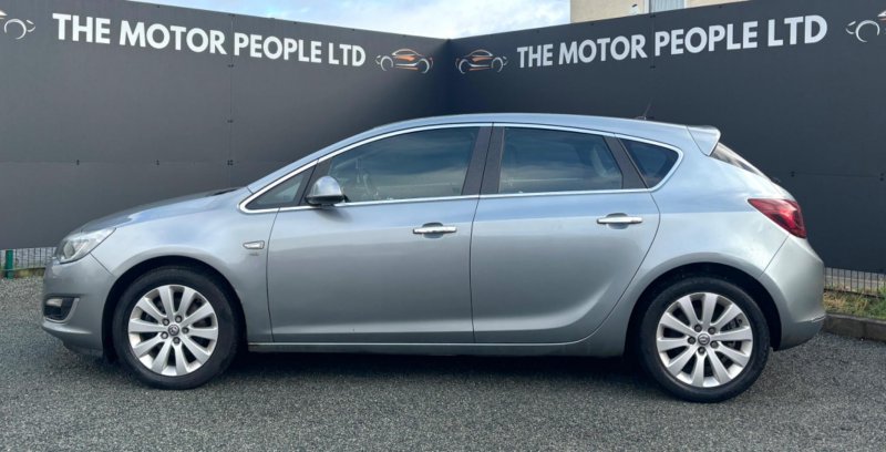 VAUXHALL ASTRA