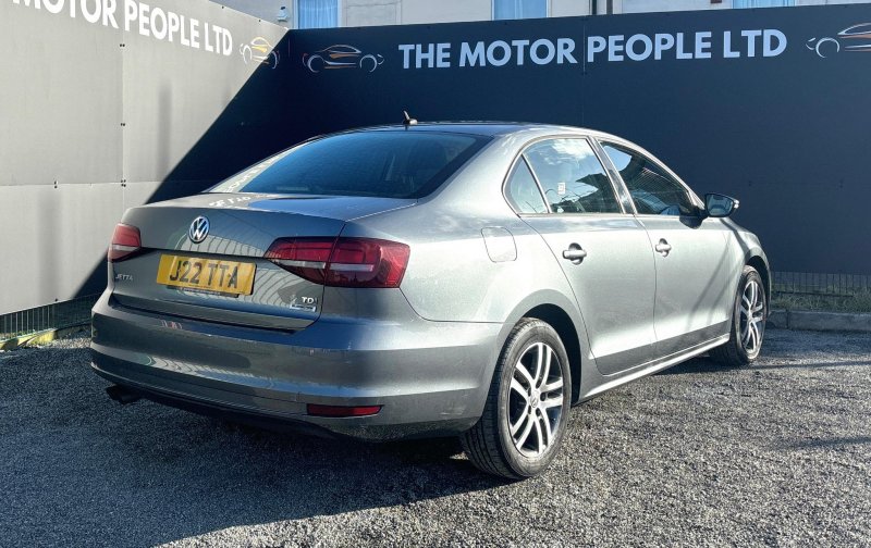 VOLKSWAGEN JETTA