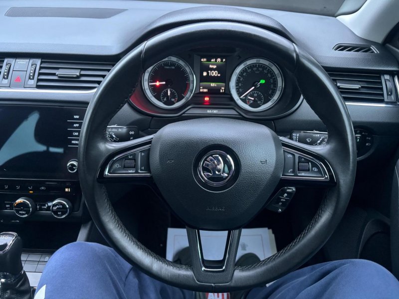 SKODA OCTAVIA