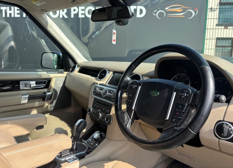 LAND ROVER DISCOVERY 4