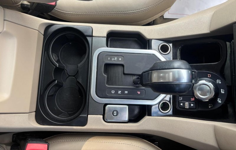 LAND ROVER DISCOVERY 4
