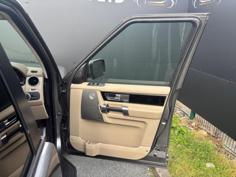 LAND ROVER DISCOVERY 4