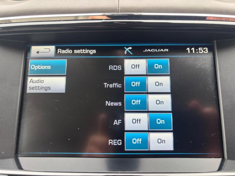 JAGUAR XJ