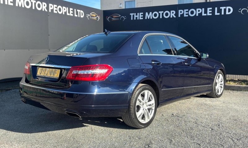 MERCEDES-BENZ E CLASS